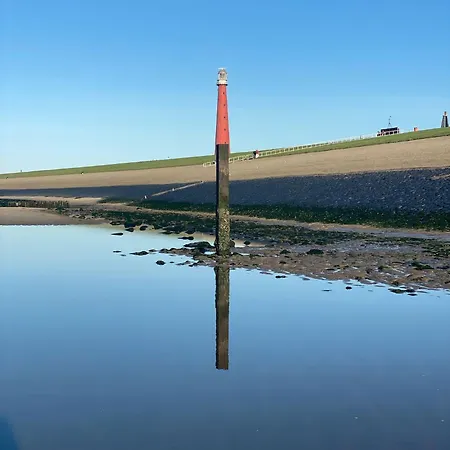Poortgebouw 2a, Huisduinen, 500m Het Apartman