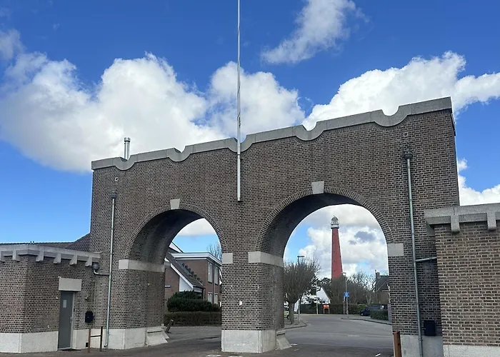 Poortgebouw 2a, Huisduinen, 500m Het 公寓